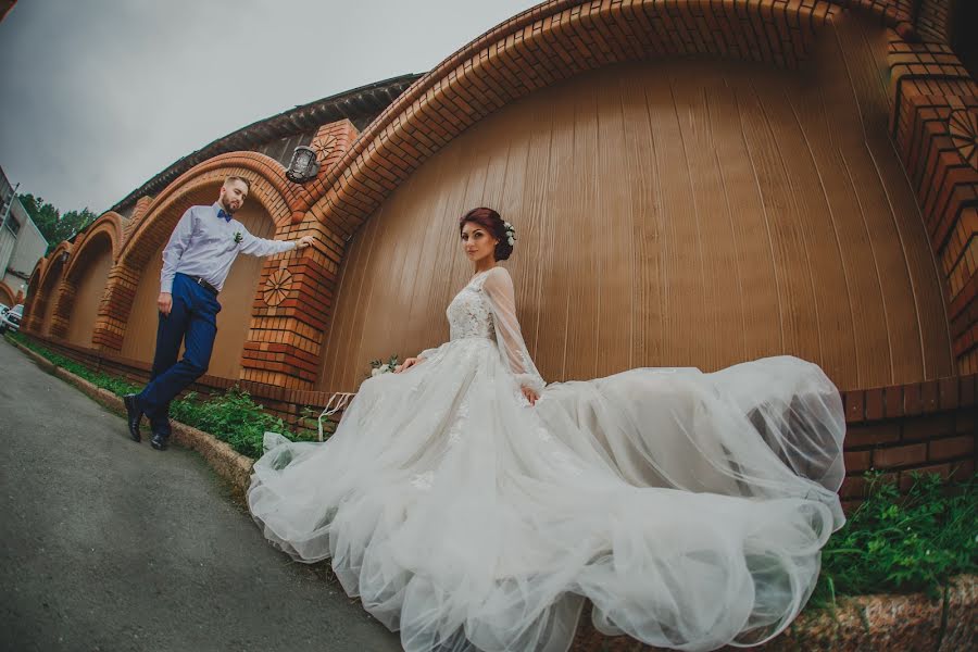 Wedding photographer Zinaida Drim (zinaidadream). Photo of 21 September 2019