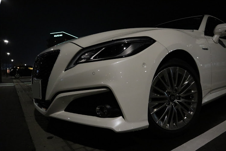 クラウンセダンのAZSH20・納車・クラウンに関するカスタム事例の投稿画像3枚目