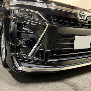 ヴォクシー ZRR80W