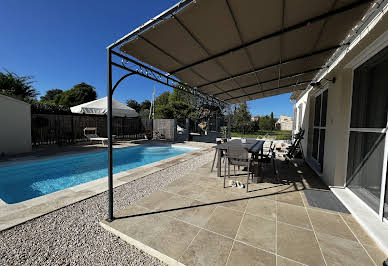 Villa with pool and terrace 4