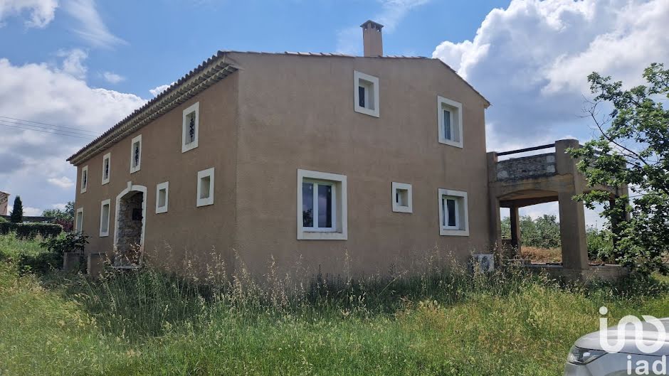 Vente maison 5 pièces 248 m² à Montagnac-Montpezat (04500), 274 000 €