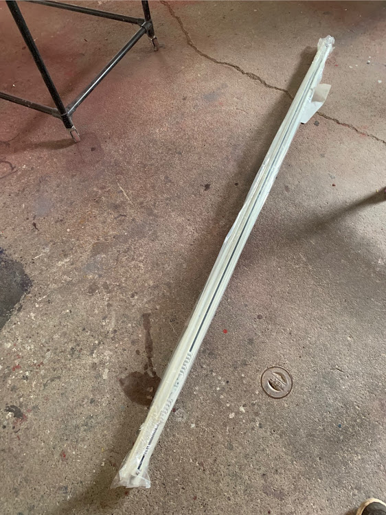 MR2の自作カナード・フロントバンパー修正・DIY・カスタムカー・塗装ブースに関するカスタム事例の投稿画像2枚目