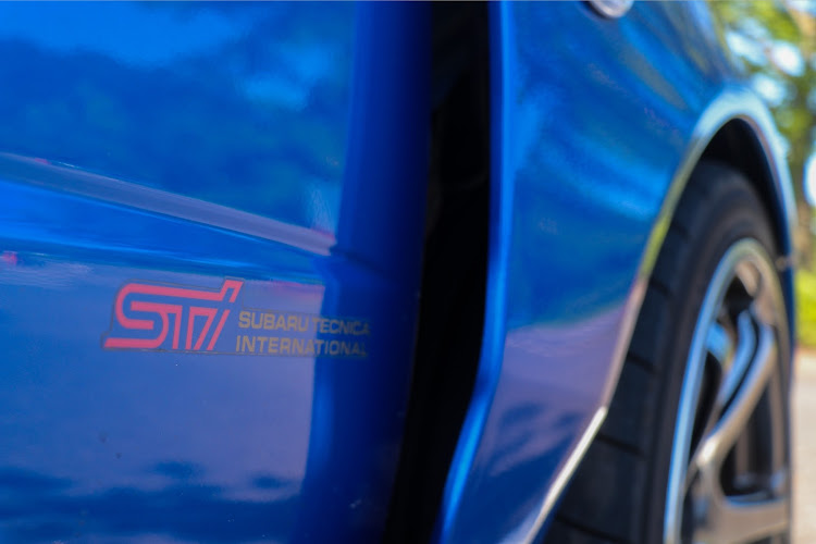 インプレッサ WRX STIのzc32s・ガソスタショット📷・夜の洗車・インプレッサ伝説発売に関するカスタム事例の投稿画像10枚目