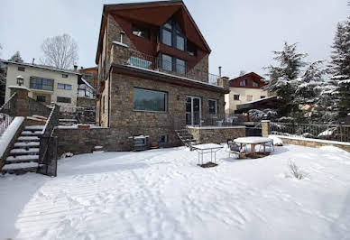 Chalet with terrace 2