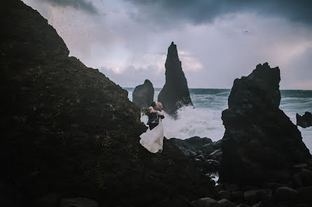 Fotografo di matrimoni Anna Ascari (annaascari). Foto del 12 luglio 2019