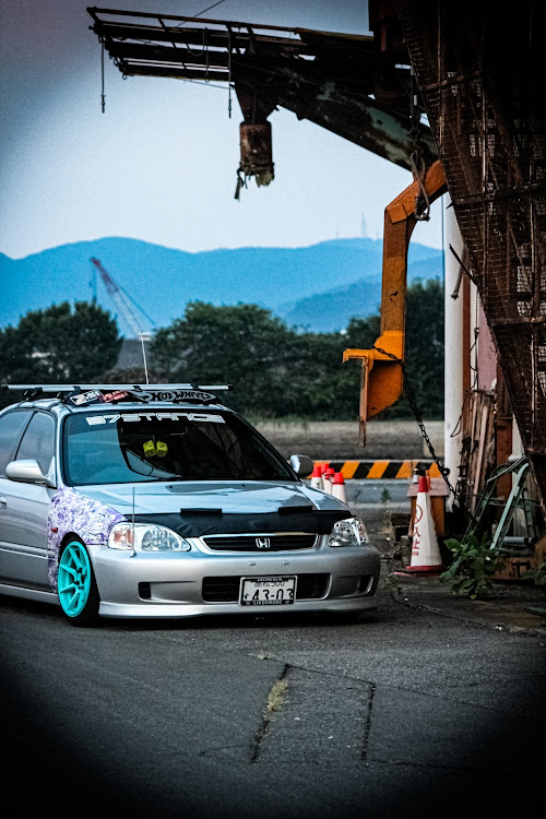 シビックの香川県・USDM・ピックアップされない車・ちょいシャコタン・暑い、、暑いぞおおお！！に関するカスタム事例の投稿画像1枚目