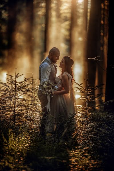 Fotógrafo de casamento Jan Zavadil (fotozavadil). Foto de 28 de novembro 2022