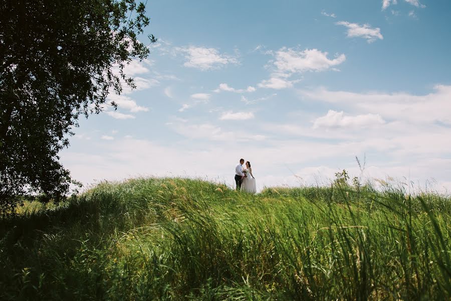 Fotógrafo de casamento Natalya Tuydimirova (natasyanka). Foto de 7 de fevereiro 2017