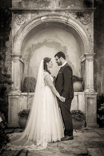 結婚式の写真家Yiannis Koukourakis (yiannikoukouraki)。2019 7月12日の写真