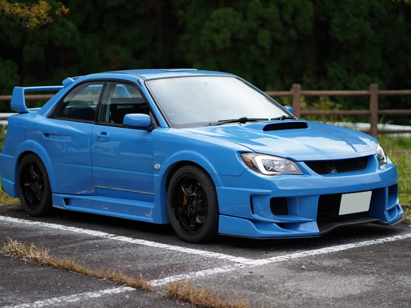 左右セットですWRX GDB GDA 純正 新品 リア フェンダー モール 純正色塗装済み