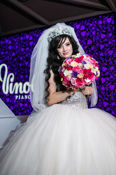 Wedding photographer Gosha Nuraliev (lider). Photo of 11 January 2015