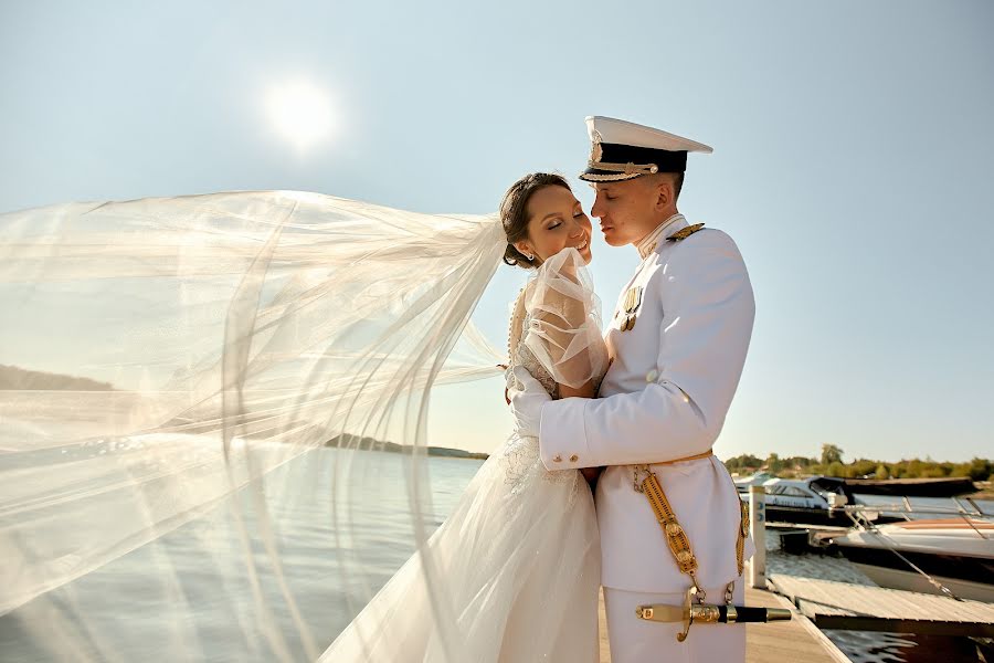 Wedding photographer Aleksey Boroukhin (xfoto12). Photo of 14 December 2021