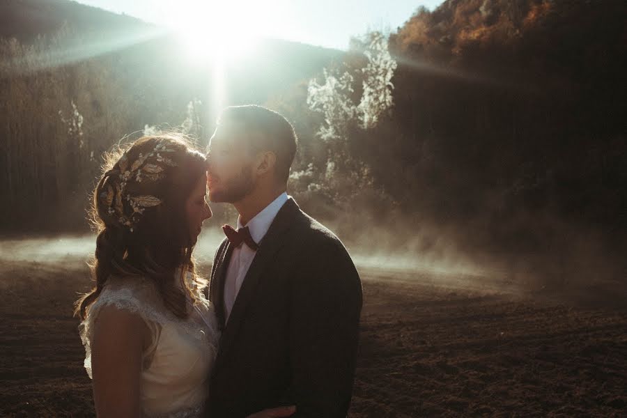 Fotografo di matrimoni Laura Espivar (lauraespivar). Foto del 25 maggio 2020