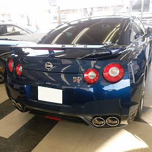 NISSAN GT-R R35