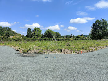 terrain à Bazouges-sur-le-Loir (72)