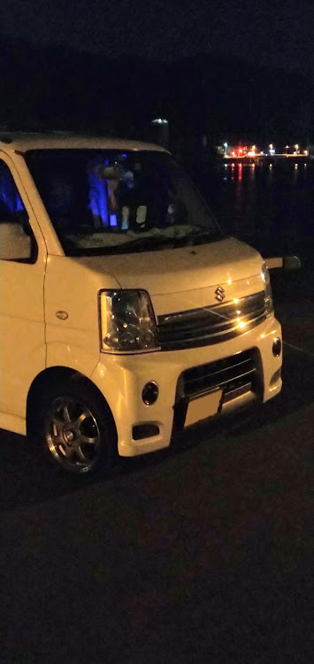 エブリイワゴンのスマホで撮影・目指せPickUpCars・いつもの高知港・医療従事者にエールを❗️に関するカスタム事例の投稿画像1枚目