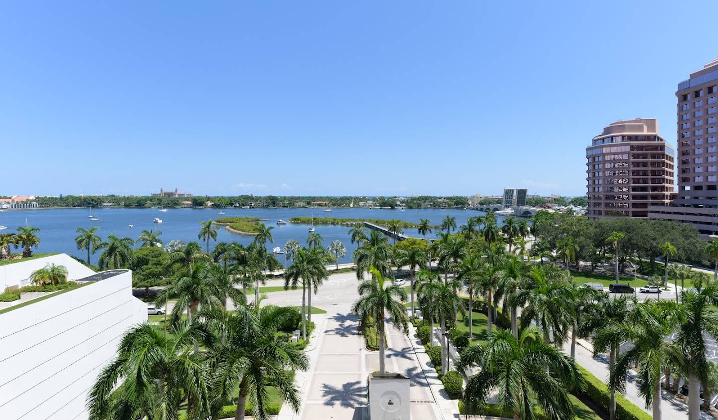 Apartment with pool West Palm Beach