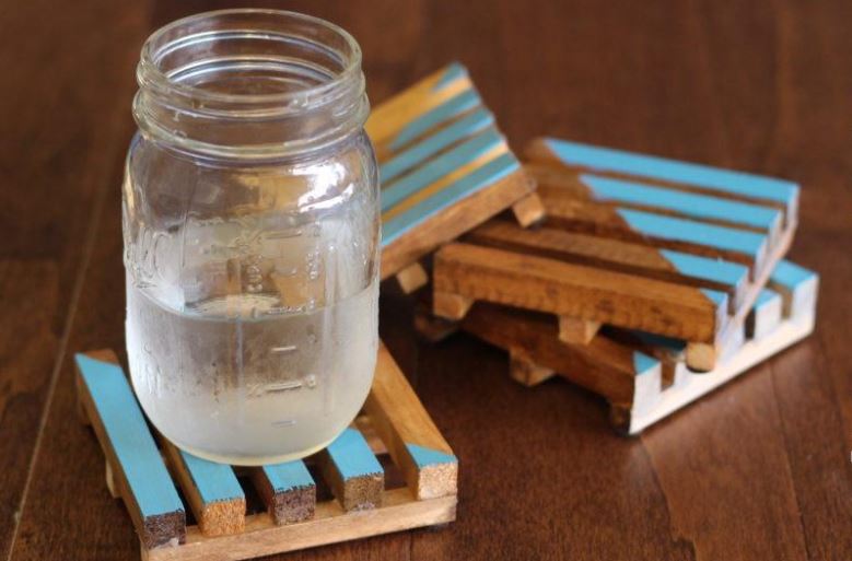 14 Most Profitable Woodworking Projects to Build & Sell in 2020: Pallet Coasters