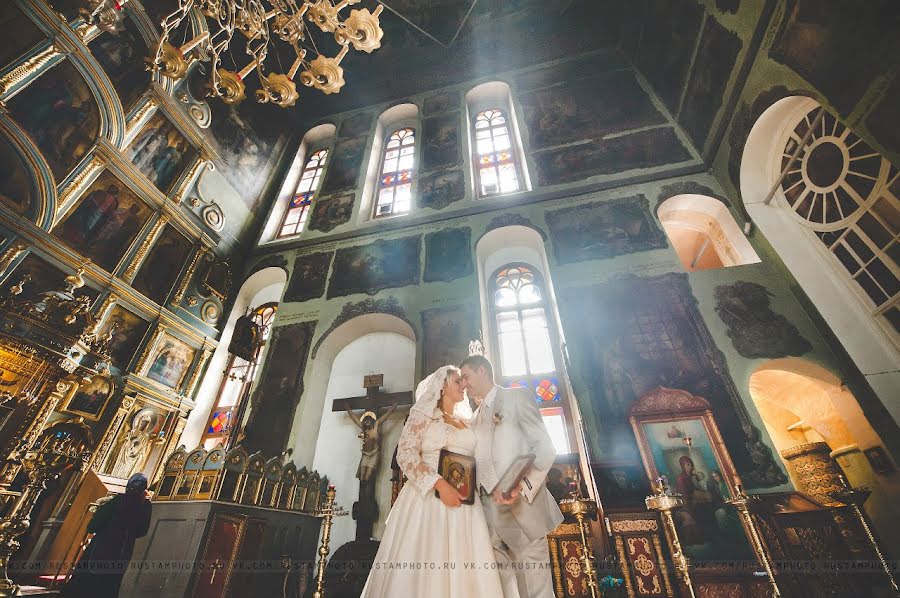 Fotógrafo de casamento Rustam Kalimullin (rustamcheg). Foto de 16 de fevereiro 2015