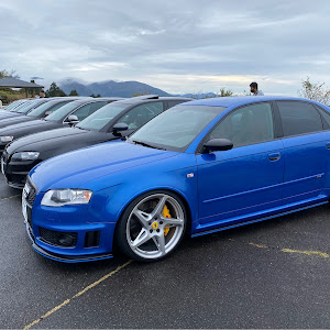 RS4 セダン