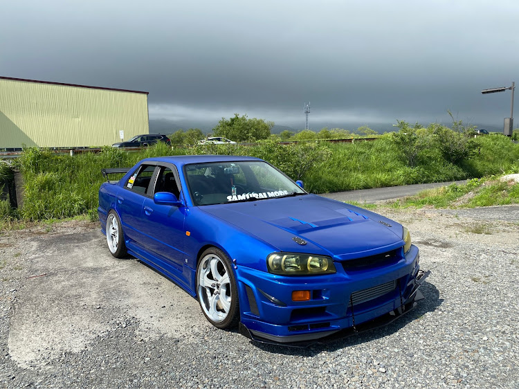 スカイラインの低そうで低くない少し低い車・DIY・#JDM・熱中症に気をつけて!!・猛暑に関するカスタム事例の投稿画像3枚目