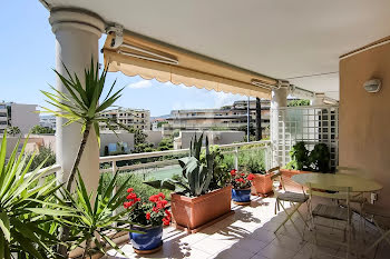 appartement à Juan les pins (06)