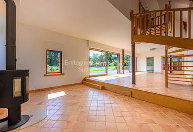 Seaside house with pool and terrace 5