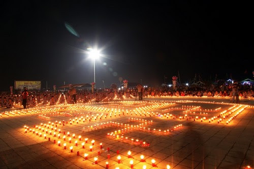 Danh thắng Tây Thiên lung linh đêm hội hoa đăng 2015 - 2