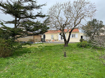 maison à Brem-sur-Mer (85)