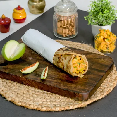 Achari Aloo Roll