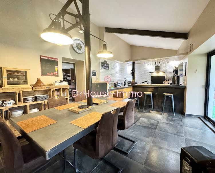 Vente maison 5 pièces 152 m² à Angliers (17540), 317 000 €