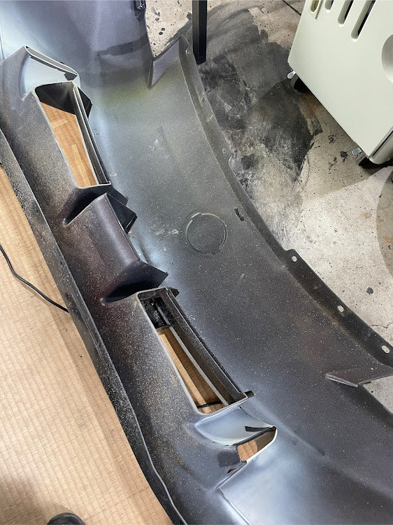 フェアレディZのコスモス畑・#フェアレディＺ33・380rs・HPIオイルクーラー・バンパー加工に関するカスタム事例の投稿画像4枚目