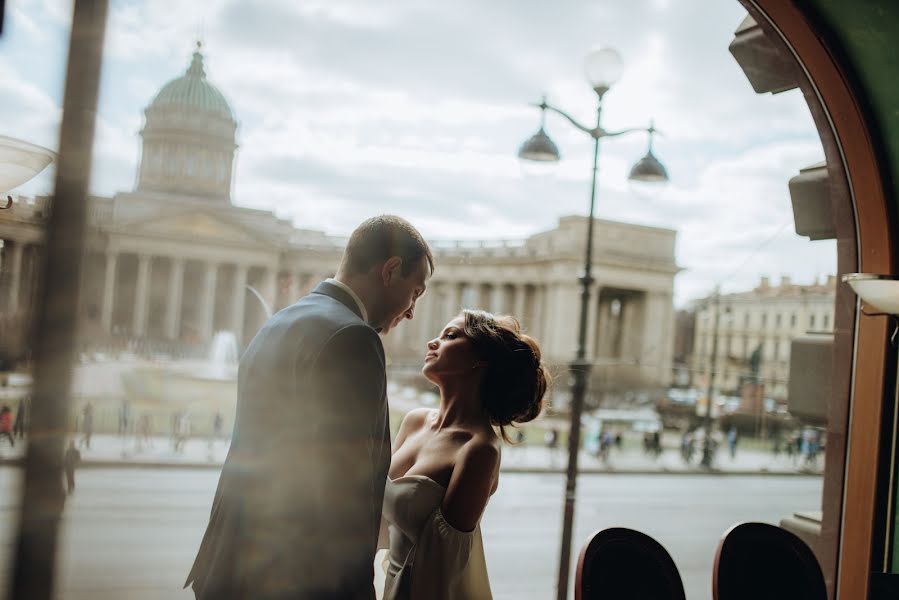 Fotógrafo de casamento Valeriya Yarchuk (valeriyarsmile). Foto de 31 de janeiro 2019