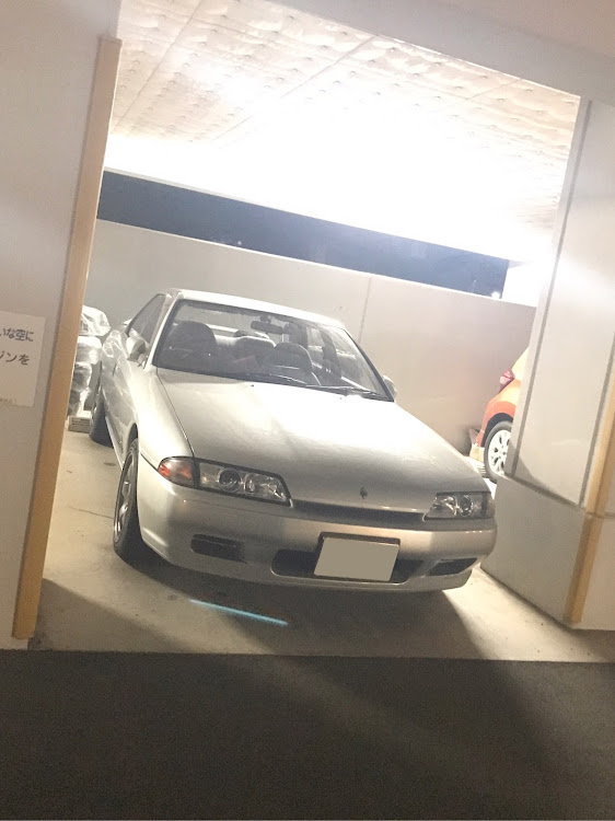 スカイラインのハイマウントストップランプ・修理・テンションロッド・頼れるショップに関するカスタム事例の投稿画像9枚目