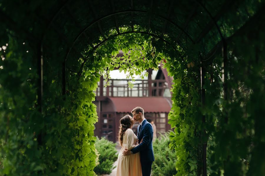 Hochzeitsfotograf Aleksandr Shtabovenko (stalkeralex). Foto vom 10. September 2019