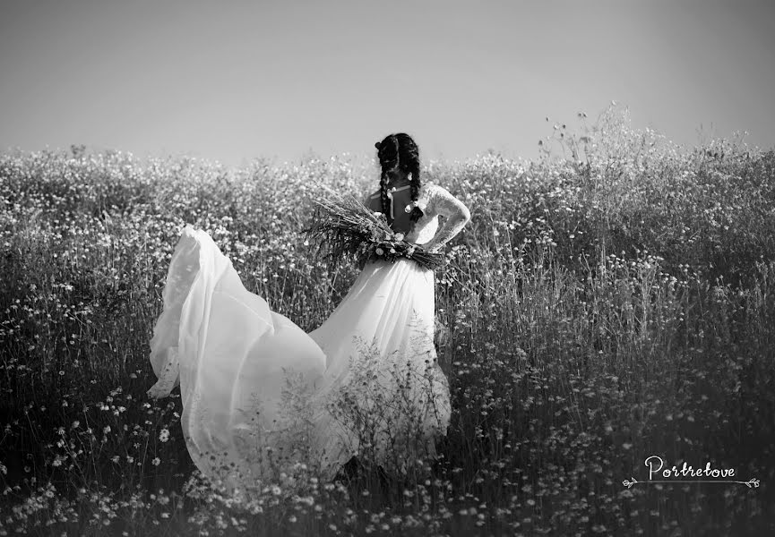 Wedding photographer Agata Gawlik (portretove). Photo of 11 May 2021