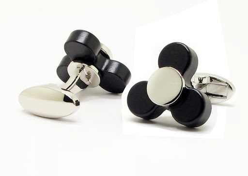 Title 5, Creative Clover Petals Fingertip Spinning Cuffl...