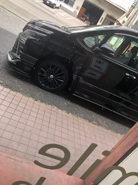 ヴォクシーの隔離期間終了・Team Blue Style・埼玉県民・ブルースタイルに関するカスタム事例の投稿画像2枚目