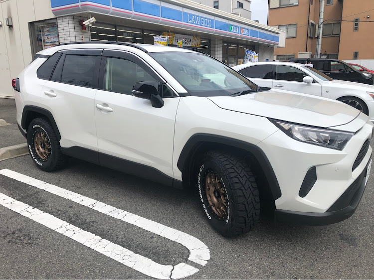 RAV4の納車・ＲＡＶ4・エクストリームXJ04に関するカスタム事例の投稿画像1枚目