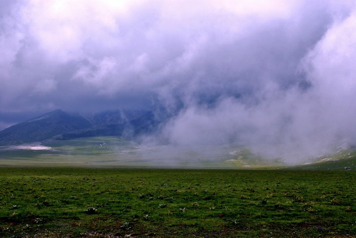 Nebbia a Campo Imperatore di GLADIOLO