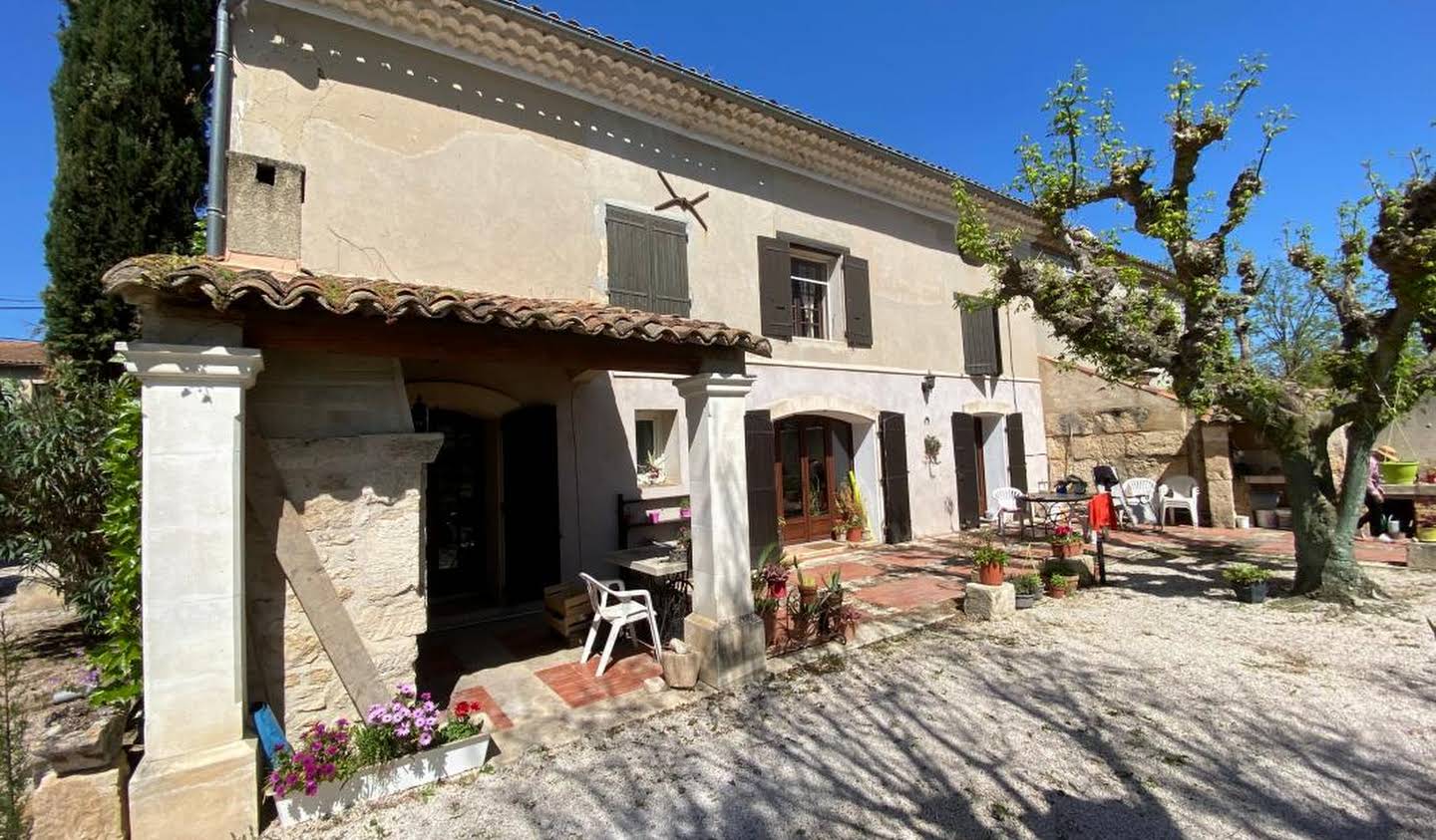 Maison avec piscine et terrasse Mallemort