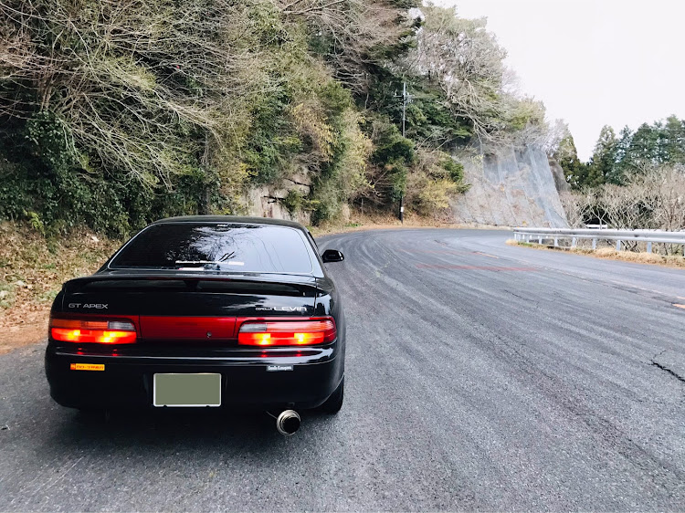 カローラレビンのコシミズモータースポーツ・8000までキッチリ回せww・TOYO PROXES R1R・オルタネータ交換は何時(・・?)・最近パワステポンプが怪しいに関するカスタム事例の投稿画像5枚目
