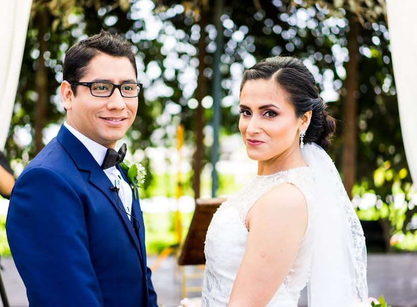 婚礼摄影师Randolph Vela（lumierecinema）。2020 3月21日的照片