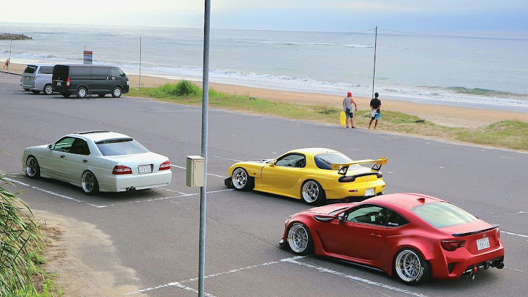 ローレルの86・FD3S・早朝MT・海と愛車・瓶コーラに関するカスタム事例の投稿画像22枚目