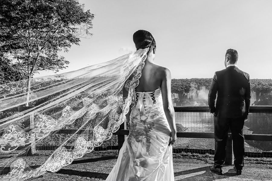 Wedding photographer Marcos Marcondes (marcondesfotogr). Photo of 7 July 2017