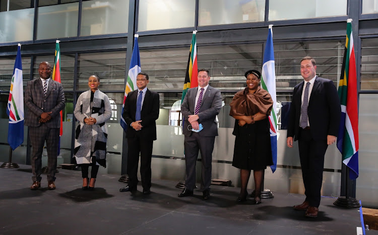 Party leader John Steenhuisen with the DA's mayoral candidates for the 2021 local government elections. Pictured from left: Nqaba Bhanga in Nelson Mandela Bay, Mpho Phalatse in Johannesburg and Randall Williams in Tshwane, with Steenhuisen. In Ekurhuleni, the DA will field Refiloe Ntsekhe and in Cape Town Geordin Hill-Lewis.