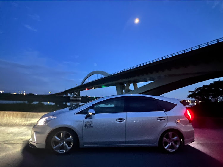 プリウスαのスッキリ晴れないかな・海の日・橋と愛車・梅雨明け間近・おっさん軍団一斉投稿に関するカスタム事例の投稿画像3枚目