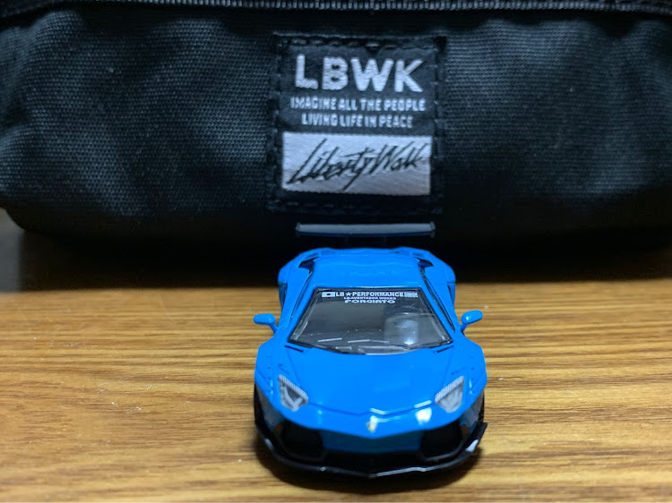 LB社外広報担当(自称)さんが投稿したランボルギーニ・アヴェンタドール・LIBERTYWALK・MINI GT・LB★WORKSに関するカスタム事例の投稿画像3枚目