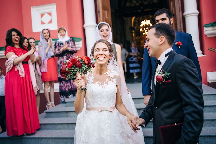 Fotógrafo de casamento Yuriy Kor (yurykor). Foto de 26 de março 2017