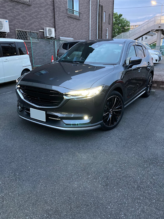 CX-5のお顔スタイル・お顔も好き・男前・AutoExe・ﾏｼｰﾝｸﾞﾚｰﾌﾟﾚﾐｱﾑﾒﾀﾘｯｸに関するカスタム事例の投稿画像2枚目